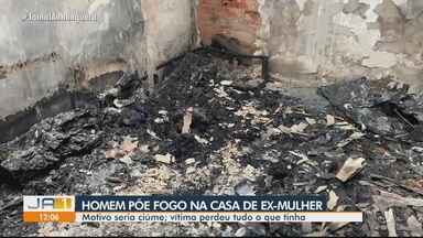 Homem é suspeito de atear fogo à casa da ex-mulher, em Goiânia - Residência ficou destruída.