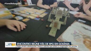 Encontro goiano de RPG reúne fãs em Goiânia - Jogos atraem adolescentes, jovens e adultos que soltam a imaginação nas partidas.