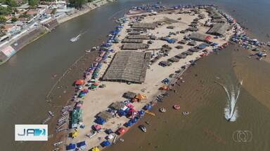 Período de encerramento das férias se aproxima, mas em Aruanã movimento segue intenso - Mais de 700 mil turistas já visitaram a "praia dos goianos" nesta temporada