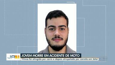 Jovem morre após grave acidente em Jataí - Vítima foi atingida por carro e depois atropelada por carreta.