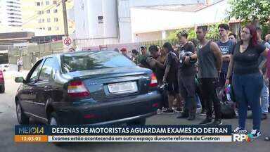 Dezenas de motoristas aguardam exames do Detran em Londrina - Exames estão acontecendo em outro espaço durante reforma da Ciretran.