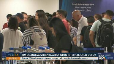 Fim de ano movimenta aeroporto de Foz do Iguaçu - Quase 200 mil pessoas devem passar pelo terminal só em dezembro.