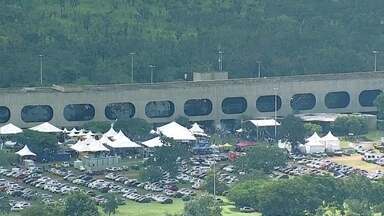 Distrito Cultural Ao Vivo - O aniversário de 59 anos de Brasília foi comemorado com muita música e diversão no Distrito Cultural Ao Vivo. A festa reuniu grandes artistas brasilienses como Scalene, Pé de Cerrado, Os Melhores do Mundo, Ian Coury e personagens marcantes do programa.