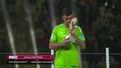 Emiliano Martínez é eleito o melhor goleiro da Copa