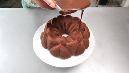 Dia Nacional do Bolo de Chocolate: confira receita sem glúten, sem açúcar e sem lactose