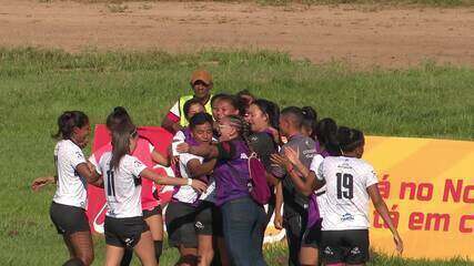 Veja o gol bizarro do Rio Negro-RR contra o Porto Velho; goleira dá às costas para lance