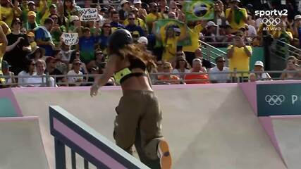 Skate: Rayssa Leal vai pra torcida após final do skate street em Paris 2024