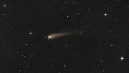 Veja dicas para observar o cometa do século