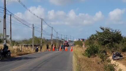 Estrada é bloqueada após queda de caça da FAB na Grande Natal