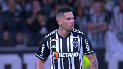 Galo encaminha venda de Paulinho para o Palmeiras; Menino e Patrick devem chegar