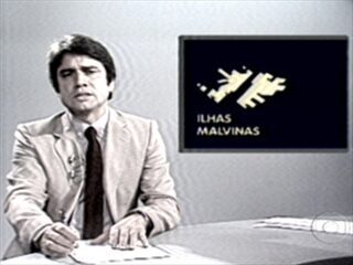 Sergio Chapelin transmite as primeiras notícias sobre a Guerra das Malvinas, Jornal Nacional, 02/04/1982.