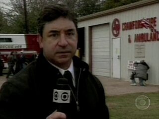 Escalada do Jornal Nacional com os correspondentes da Globo na cobertura das eleições presidenciais americanas de 2004, 02/11/2004.