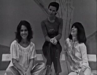 Elis Especial: Elis Regina, Dina Sfat e Regina Duarte declamam “Poema Enjoadinho" em 'Elis Regina Especial', 1972