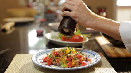 Panzanella: Salada com Pão Dormido