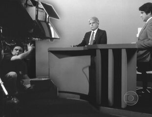 Entrevista exclusiva do apresentador Cid Moreira ao Memória Globo, em 22/03/2000, sobre a chegada do teleprompter na Globo, em 1971.