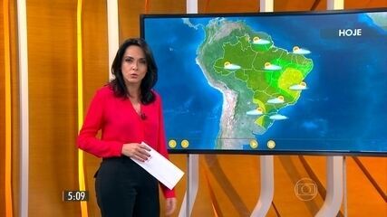 Izabella Camargo assume o Tempo no ‘Hora 1’, 30/03/2015.