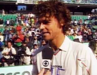 Depoimento de João Pedro Paes Leme sobre o tricampeonato de Guga em Roland Garros (2001)