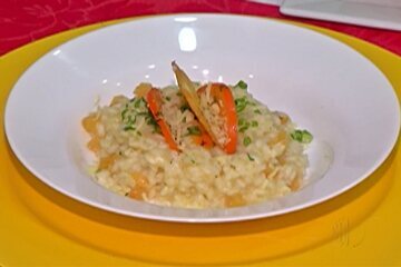 Nutricionista de Mogi ensina receita de risoto de caqui