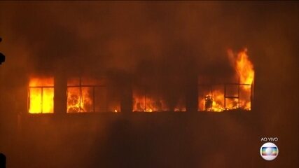 Tenente do Corpo de Bombeiros dá primeiras informações sobre incêndio no Centro de SP. 'Hora 1', 01/05/2018