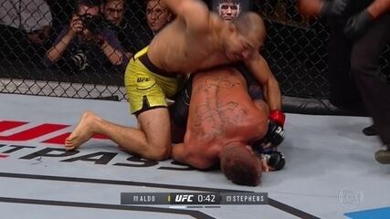 José Aldo vence Jeremy Stephens por nocaute técnico no primeiro round no UFC Calgary