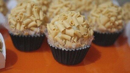 Culinaria #013: Aprenda a fazer um brigadeiro de cream cheese recheado de doce de leite