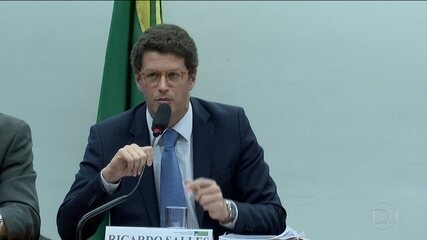 Ministro Ricardo Salles afirma que números do desmatamento são sensacionalistas