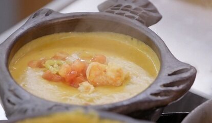 Bobó de camarão com arroz de coco