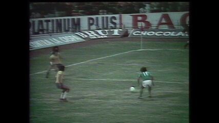 Jogos Pan-Americanos da Cidade do México (1975): Trecho do jogo de futebol masculino Brasil 1 x 1 México com narração de Léo Batista. TV Ano 25 – Esporte, 01/01/1975.