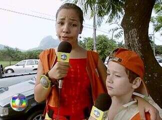 Matraca (Edmundo Albrecht) e Xereta (Élida Muniz) apresentam o Jornal Globinho. Jujuba (Vivian Weyll) e Prego (Guilherme Vieira) fazem reportagem sobre como as pessoas enfrentam o trânsito.