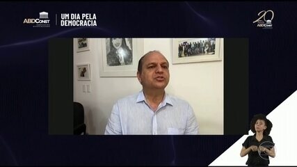 Juristas e políticos criticaram líder do governo Jair Bolsonaro, Ricardo Barros, que sugeriu nova Constituição