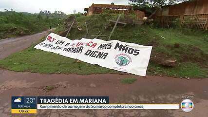 Atingidos fazem homenagem para lembrar os 5 anos da tragédia, em Mariana