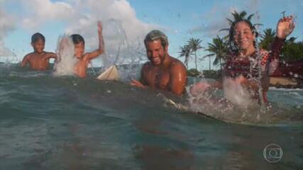 Em Baía Formosa, campeão mundial de surfe divide ondas com surfistas iniciantes. 'Jornal Nacional', 05/07/2021