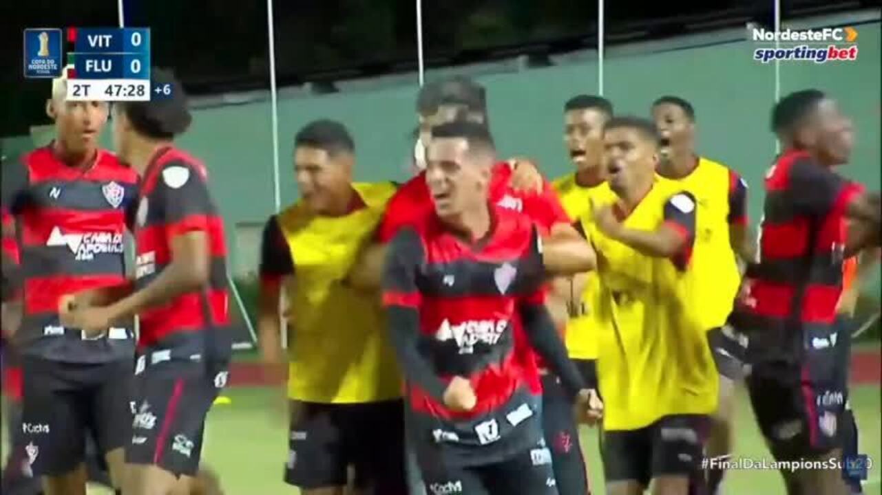 O gol de Vitória 1 x 0 Fluminense-PI pela final da Copa do Nordeste sub-20 de 2021