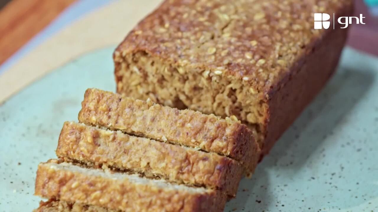 Rodrigo Hilbert ensina receita de bolo de banana no Tempero de Família que não leva açúcar e pode ser feita no liquidificador; confira como fazer