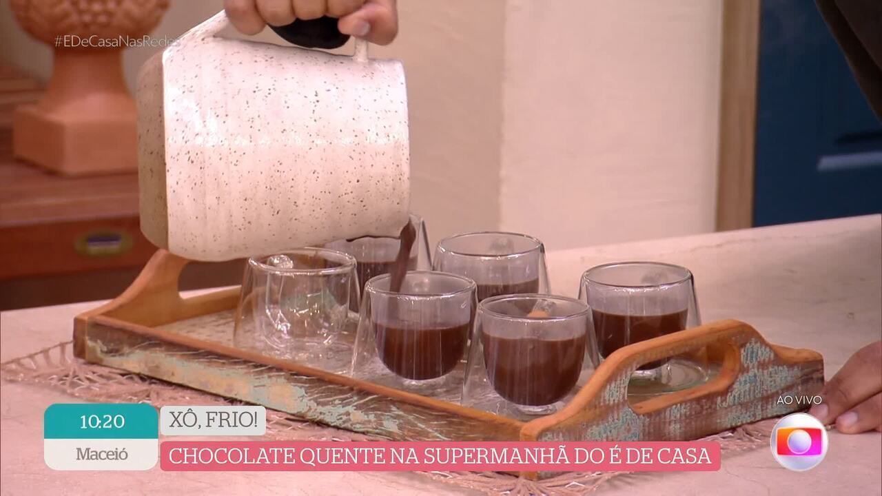 Chocolate quente cremoso com 4 ingredientes