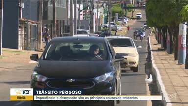 Aumentam o número de infrações de trânsito em Balsas - Andar em velocidade acima do permitido, não usar o cinto de segurança e nem capacete são algumas das mais cometidas e responsáveis pelos acidentes na cidade.