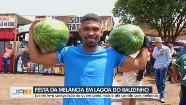 Moradores de Rio Verde participam da Festa da Melancia - Evento teve competição de quem come mais e até corrida com melancia.