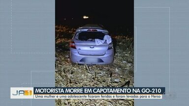 Motorista morre em acidente na GO-210, em Santa Helena de Goiás - Veículo perdeu o controle do carro, saiu da pista e capotou.