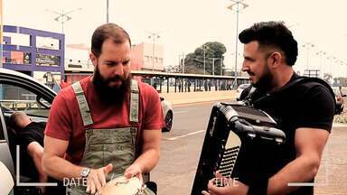 Os bastidores do Anima Aí Busão! - A homenagem do Busão rendeu bons “takes”. Confira aí!