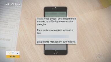 Criminosos aproveitam temporada de Black Friday para aplicar golpes - Golpistas enviam mensagem dizendo que encomenda ficou retida e pedem pagamento.