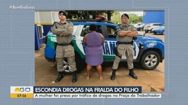 Polícia prende mulher por esconder drogas na fraldo do filho - Ela foi presa por tráfico de drogas na Praça do Trabalhador.