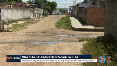 VC NO JPB1: moradores de Santa Rita reclamam de rua sem calçamento - O estado da rua piora com as chuvas, causando transtornos para os moradores da região.