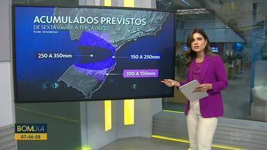 Confira a previsão do tempo para o fim de semana - Alerta de chuva forte para parte do estado.