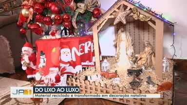 Material reciclado é transformado em decoração natalina - Duas artesãs dão dicas de como transformar a sua casa reciclando e gastando pouco durante o Natal.