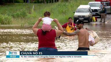 Chuva alaga ruas de 10 cidades do Norte e Noroeste do ES - Veja a seguir.