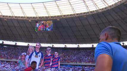 Torcida do Fortaleza faz mosaico para Vojvoda