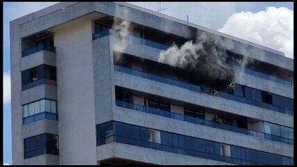 Incêndio atinge apartamento na Zona Norte do Recife