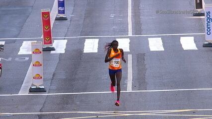 Catherine Reline, do Quênia, vence a prova feminina da Corrida de São Silvestre