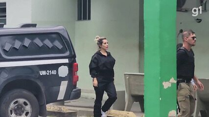 Deolane e a mãe chegam pra fazer exame de Corpo de Delito no IML no Recife