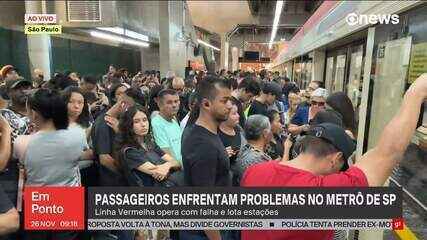 Passageiros enfrentam problemas no metrô de SP